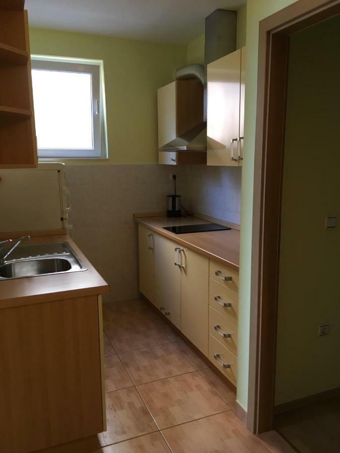Apartman Tatjana Apartamento Podgora Exterior foto